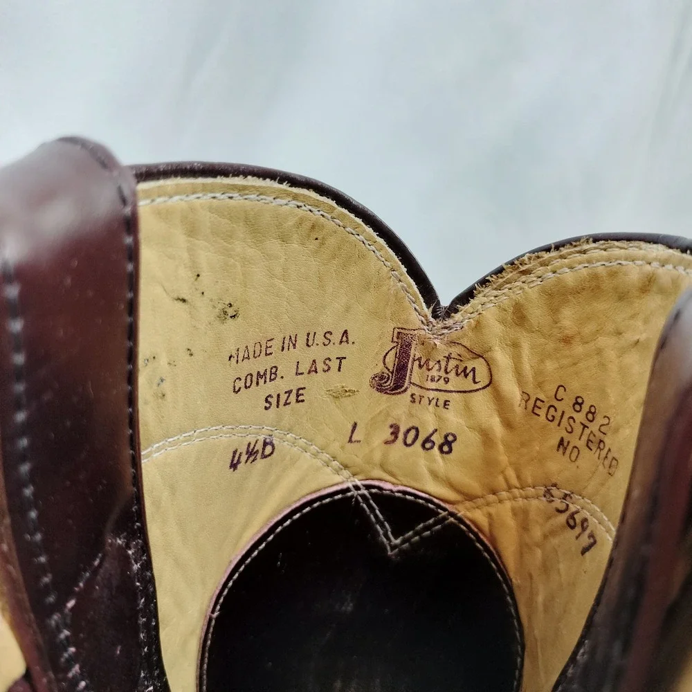 Justin Burgundy Cowboy Boots; Leather, Made in USA, Vintage, Western